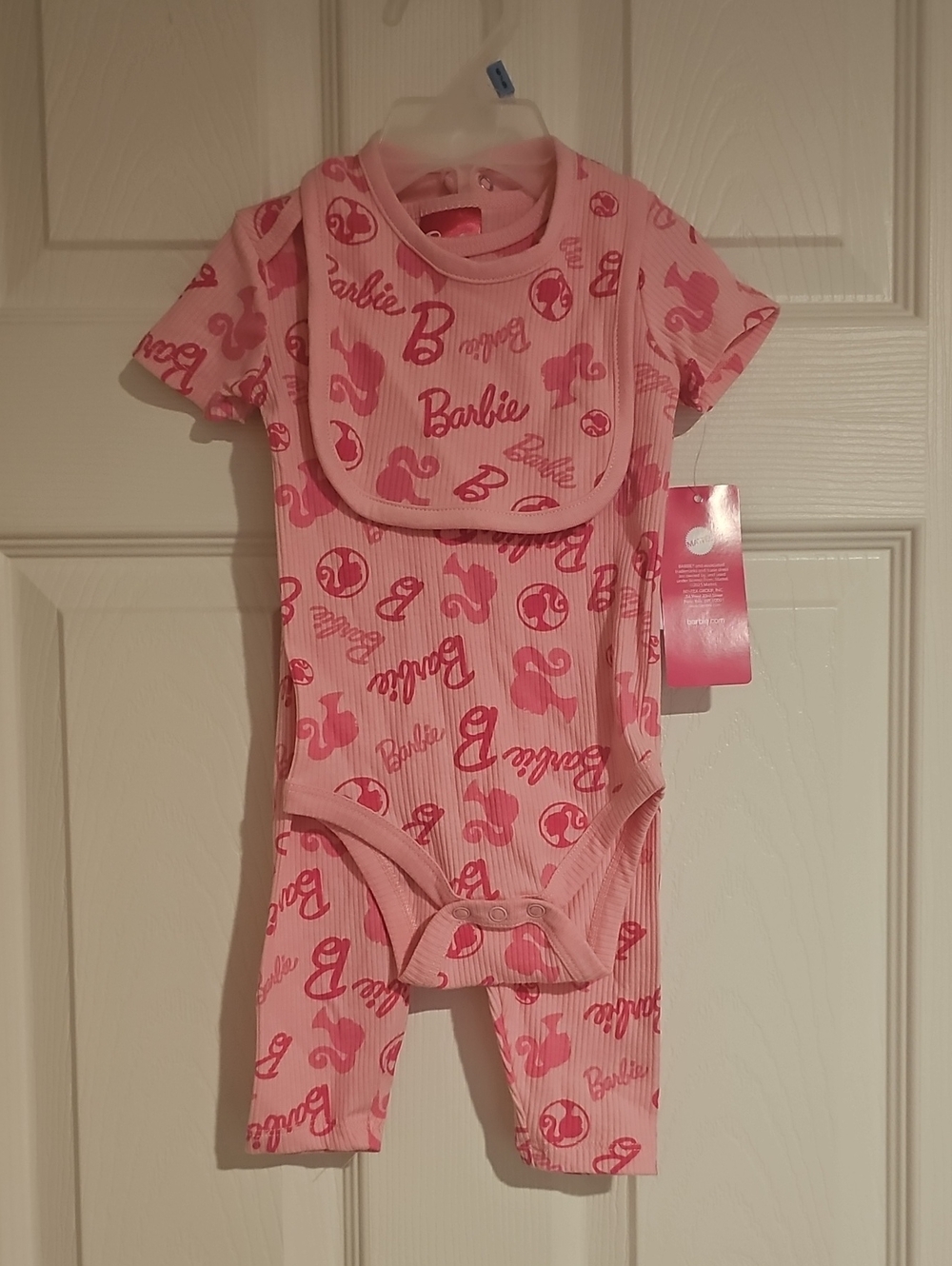 Barbie Baby Girl 6/9 Months 3pc Set Bodysuit, Pant, Bib Pink New